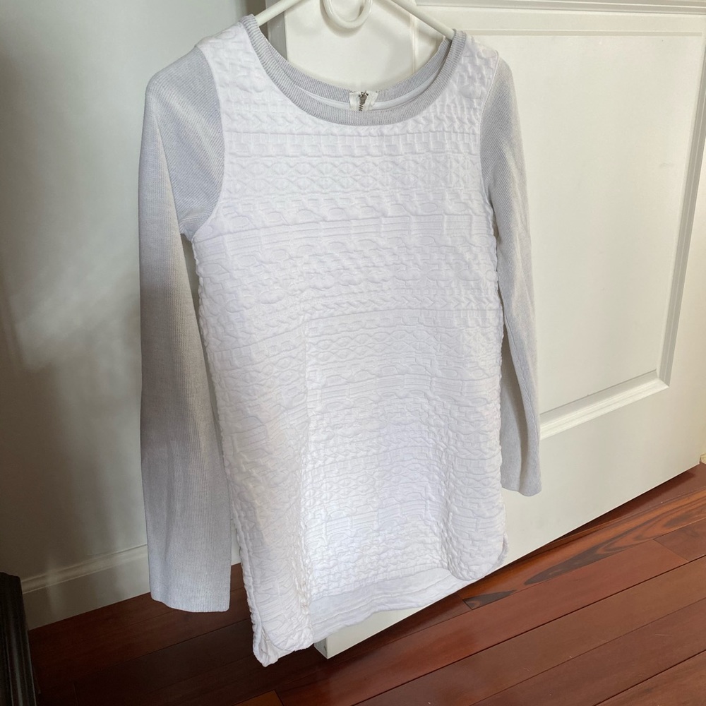 Tunic - Picture 2 of 3